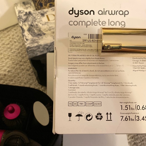 [Sold] Dyson airwrap latest version pink long - Picture 6 of 14